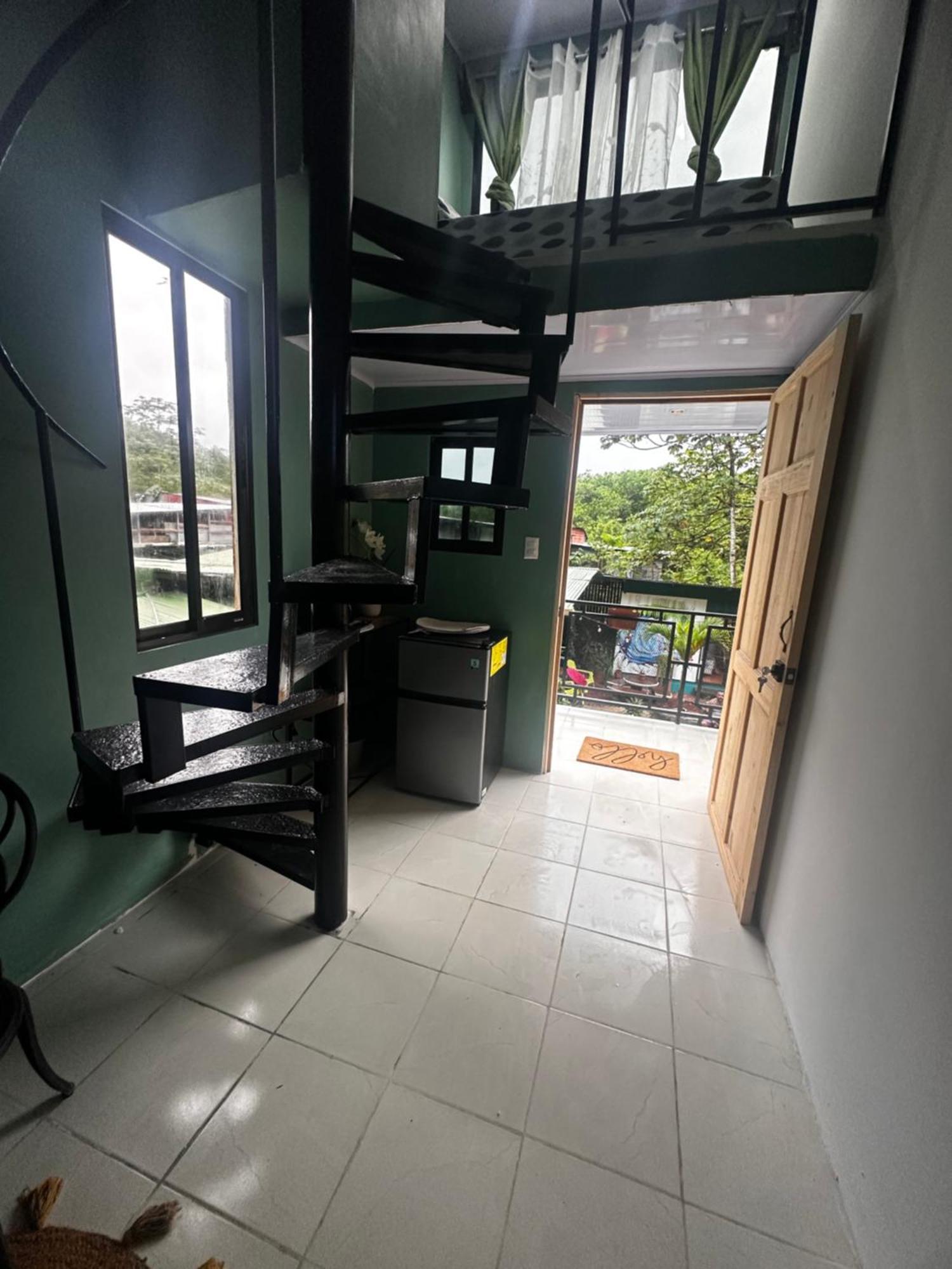 The Jungle Container Bed & Breakfast Quepos Eksteriør bilde
